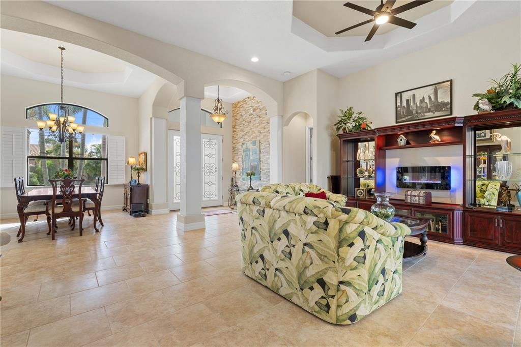 待售: $1,399,000 (3 贝兹, 2 浴室, 2579 平方英尺)