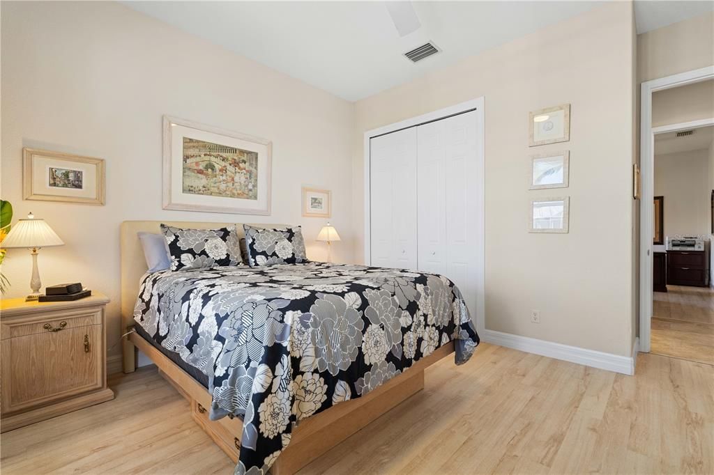 待售: $1,399,000 (3 贝兹, 2 浴室, 2579 平方英尺)