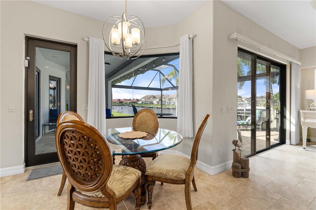 待售: $1,399,000 (3 贝兹, 2 浴室, 2579 平方英尺)