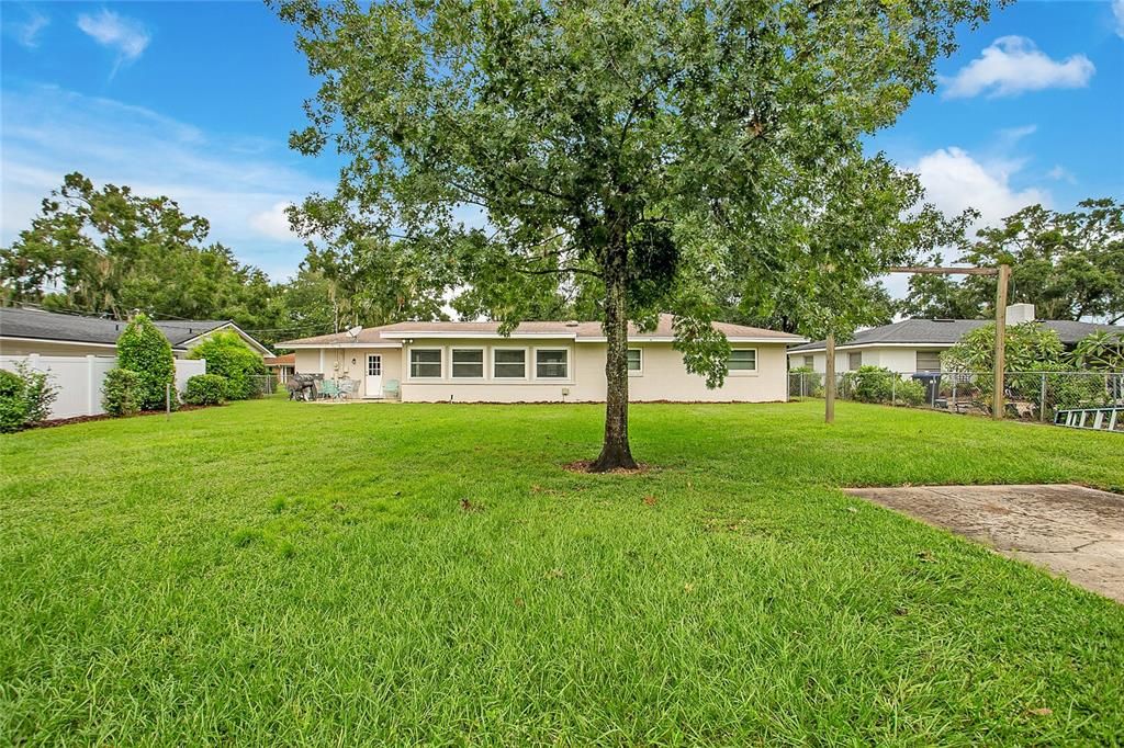 For Sale: $589,500 (3 beds, 2 baths, 2043 Square Feet)