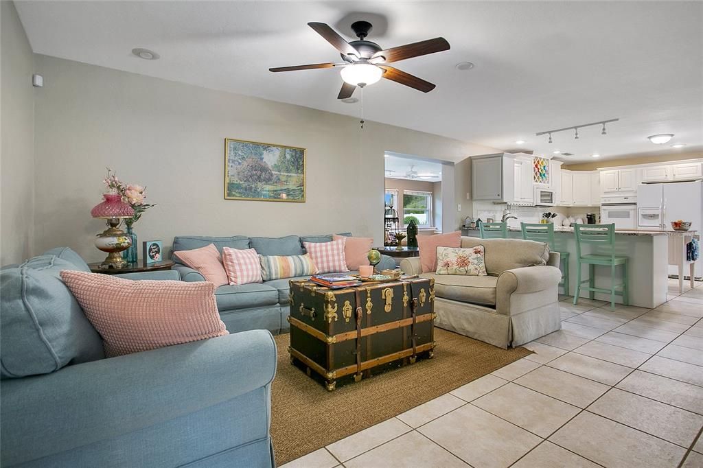 For Sale: $589,500 (3 beds, 2 baths, 2043 Square Feet)