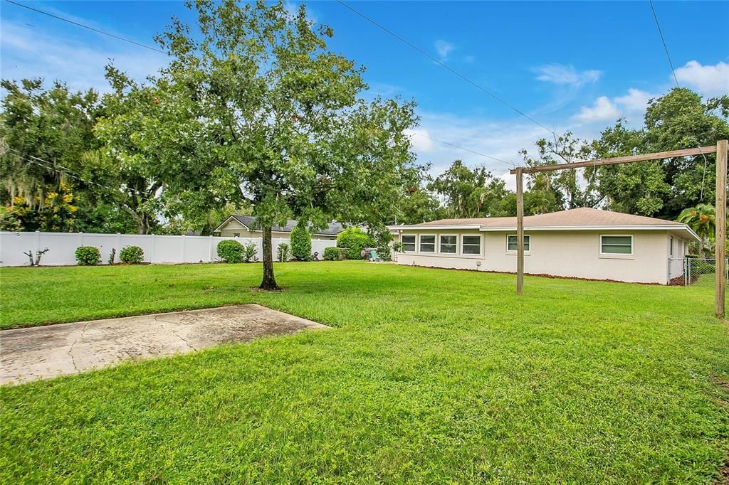 For Sale: $589,500 (3 beds, 2 baths, 2043 Square Feet)