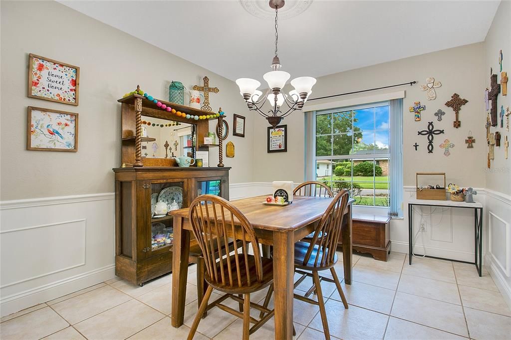 For Sale: $589,500 (3 beds, 2 baths, 2043 Square Feet)