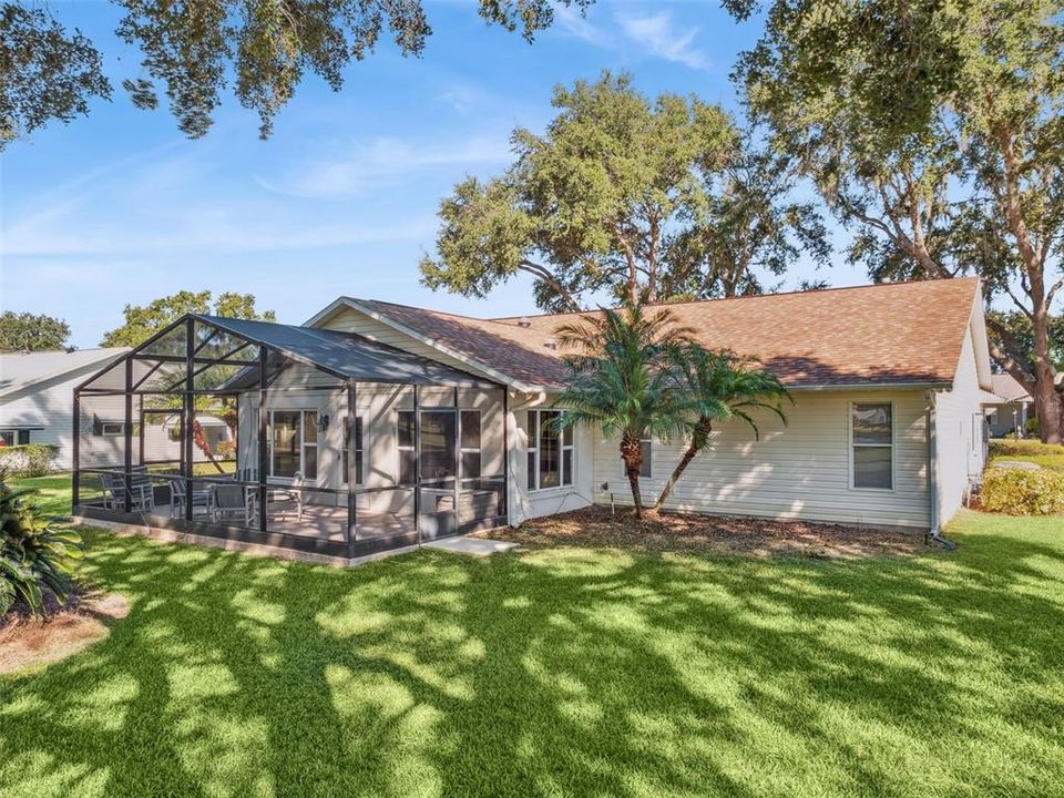 For Sale: $288,900 (2 beds, 2 baths, 2003 Square Feet)