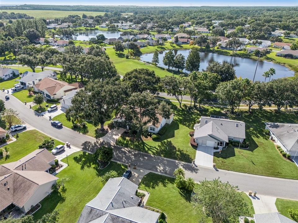 For Sale: $288,900 (2 beds, 2 baths, 2003 Square Feet)