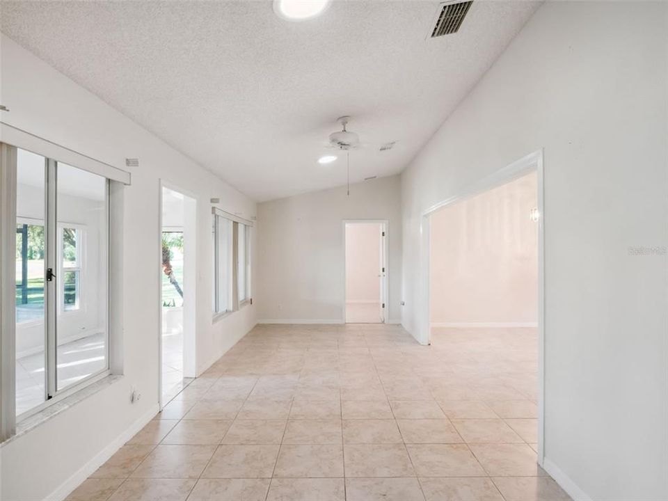 For Sale: $288,900 (2 beds, 2 baths, 2003 Square Feet)