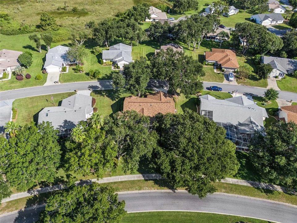 For Sale: $288,900 (2 beds, 2 baths, 2003 Square Feet)