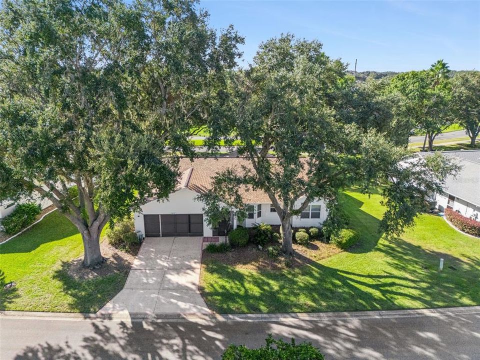 For Sale: $288,900 (2 beds, 2 baths, 2003 Square Feet)