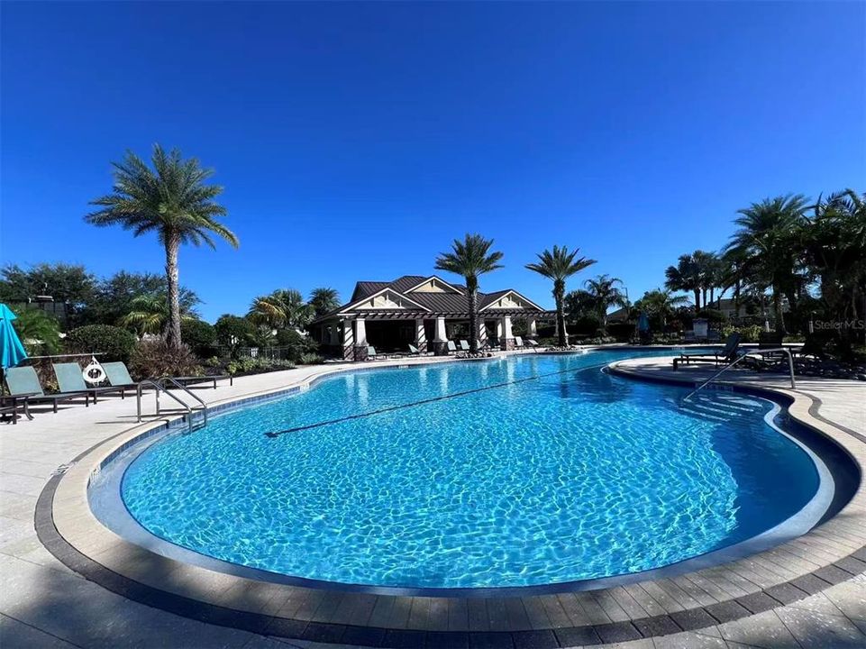 На продажу: $570,000 (4 спален, 3 ванн, 2399 Квадратных фут)