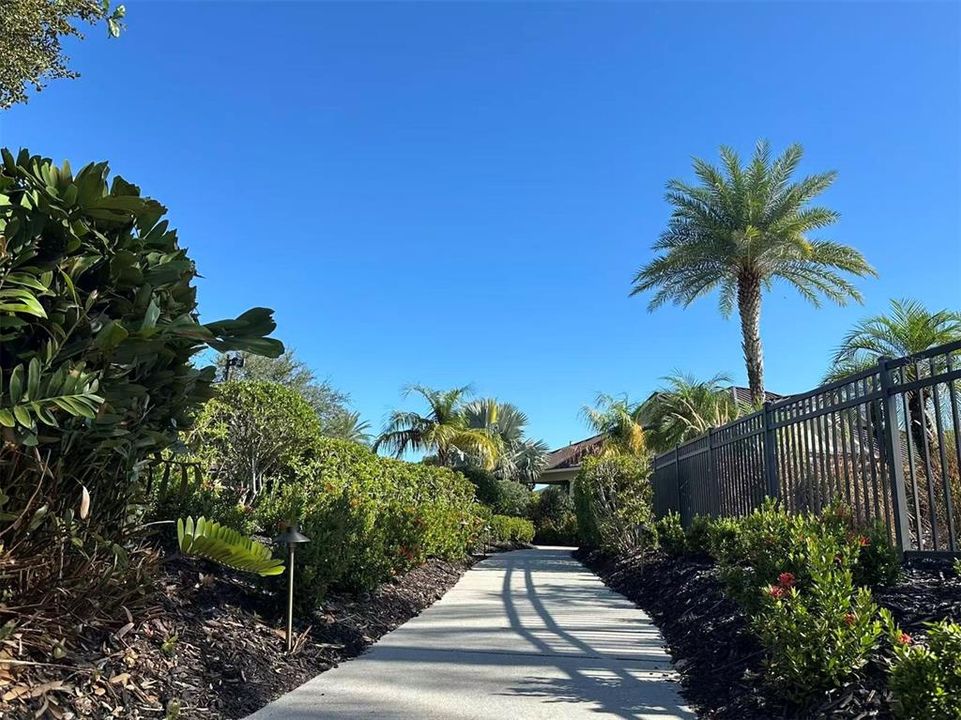 На продажу: $570,000 (4 спален, 3 ванн, 2399 Квадратных фут)