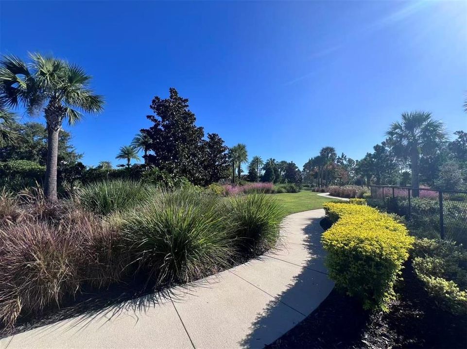 На продажу: $570,000 (4 спален, 3 ванн, 2399 Квадратных фут)