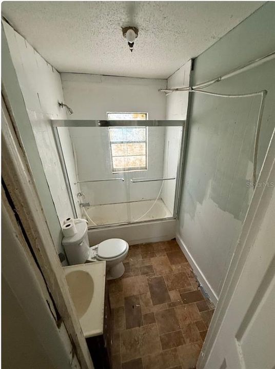 待售: $109,990 (3 贝兹, 1 浴室, 1248 平方英尺)