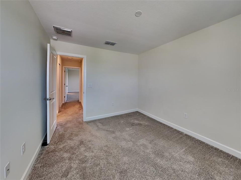 En Renta: $2,550 (4 camas, 3 baños, 2577 Pies cuadrados)