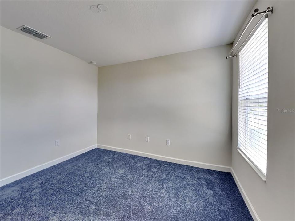 En Renta: $2,550 (4 camas, 3 baños, 2577 Pies cuadrados)