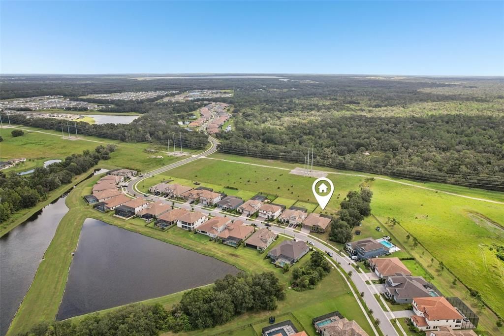 En Venta: $859,000 (4 camas, 3 baños, 3188 Pies cuadrados)