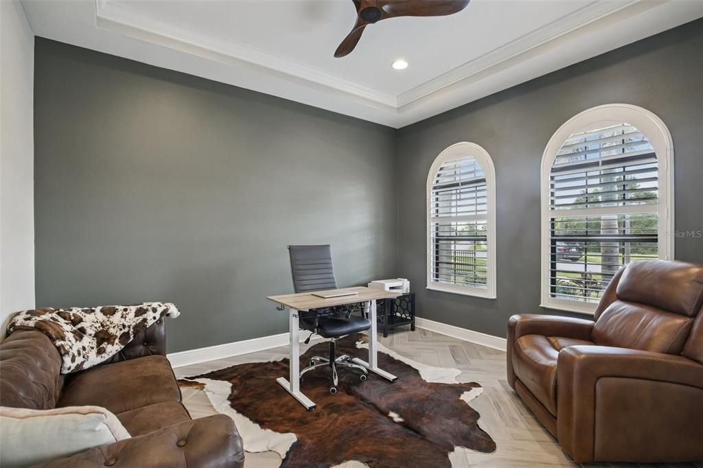 En Venta: $859,000 (4 camas, 3 baños, 3188 Pies cuadrados)