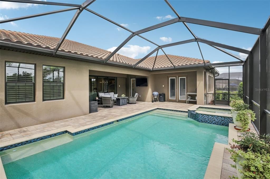 En Venta: $859,000 (4 camas, 3 baños, 3188 Pies cuadrados)