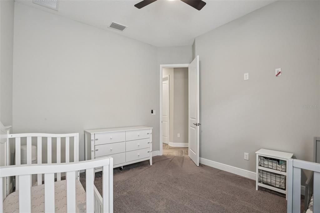 En Venta: $859,000 (4 camas, 3 baños, 3188 Pies cuadrados)