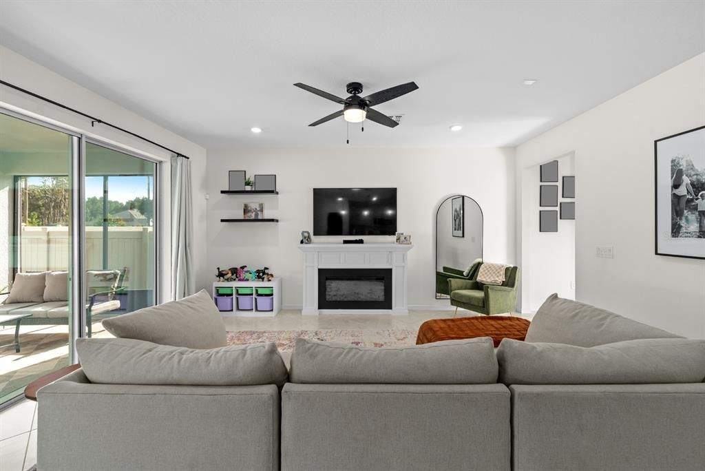 待售: $468,999 (5 贝兹, 3 浴室, 2615 平方英尺)