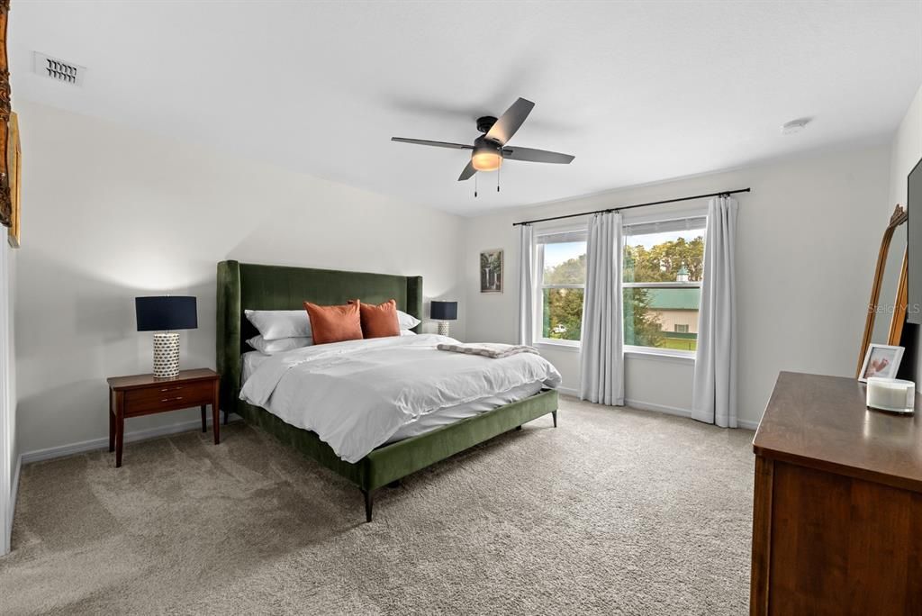 待售: $468,999 (5 贝兹, 3 浴室, 2615 平方英尺)