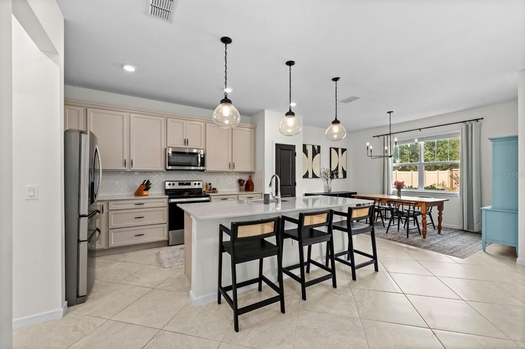 待售: $468,999 (5 贝兹, 3 浴室, 2615 平方英尺)