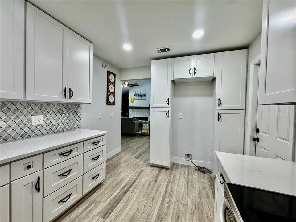 En Venta: $399,000 (3 camas, 2 baños, 1428 Pies cuadrados)