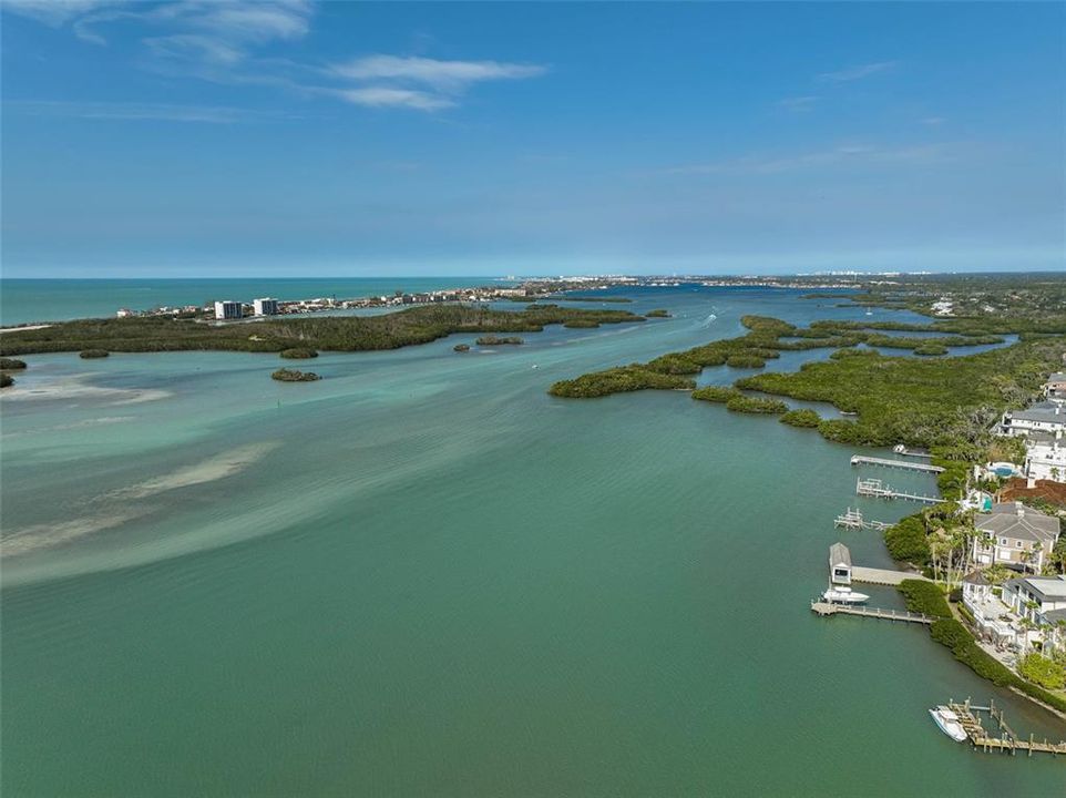 На продажу: $2,150,000 (3 спален, 3 ванн, 4191 Квадратных фут)