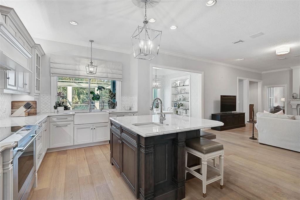 На продажу: $2,150,000 (3 спален, 3 ванн, 4191 Квадратных фут)