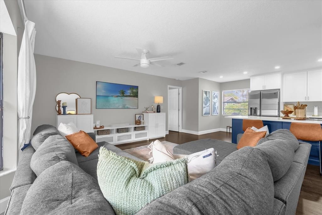 For Sale: $459,999 (3 beds, 2 baths, 1654 Square Feet)