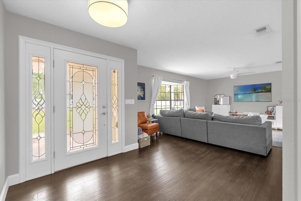 For Sale: $459,999 (3 beds, 2 baths, 1654 Square Feet)