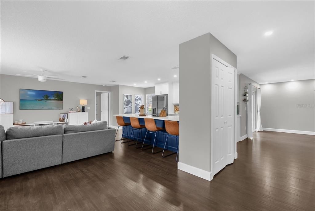 For Sale: $459,999 (3 beds, 2 baths, 1654 Square Feet)