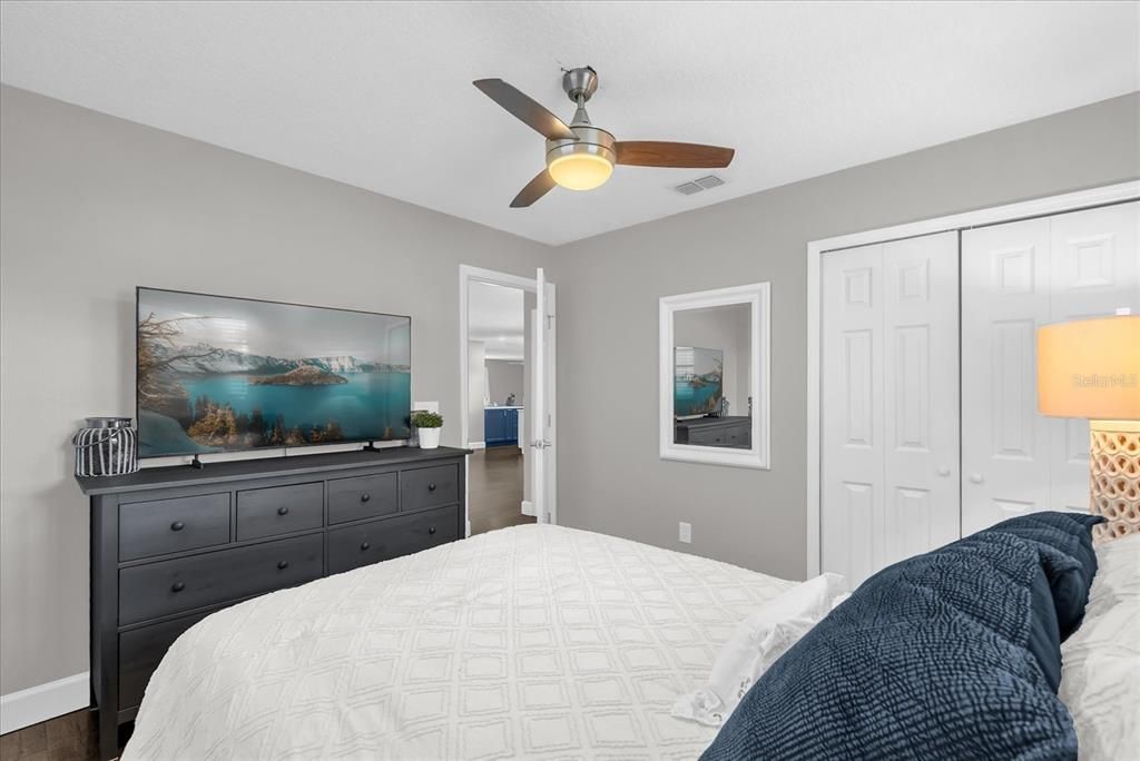 For Sale: $459,999 (3 beds, 2 baths, 1654 Square Feet)