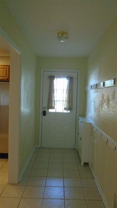 For Rent: $2,095 (4 beds, 2 baths, 1433 Square Feet)