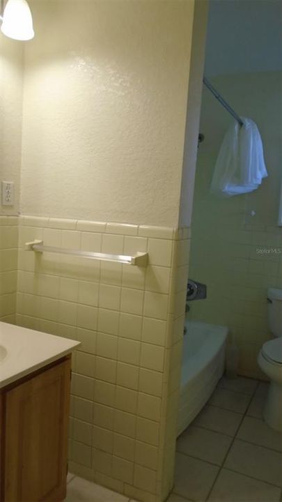 For Rent: $2,095 (4 beds, 2 baths, 1433 Square Feet)