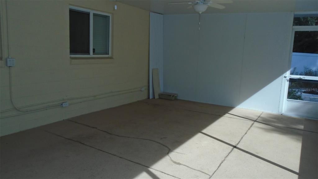 For Rent: $2,095 (4 beds, 2 baths, 1433 Square Feet)