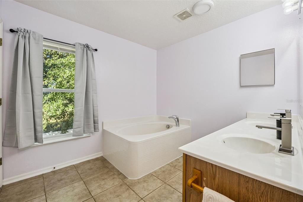 Active With Contract: $329,000 (4 beds, 2 baths, 2432 Square Feet)