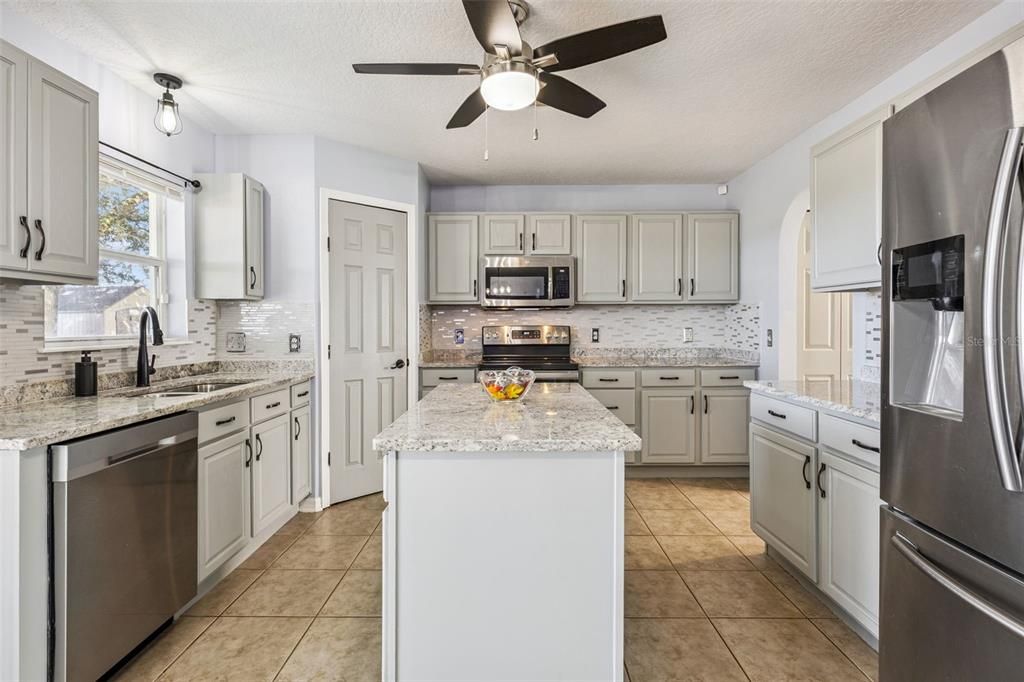 Active With Contract: $329,000 (4 beds, 2 baths, 2432 Square Feet)