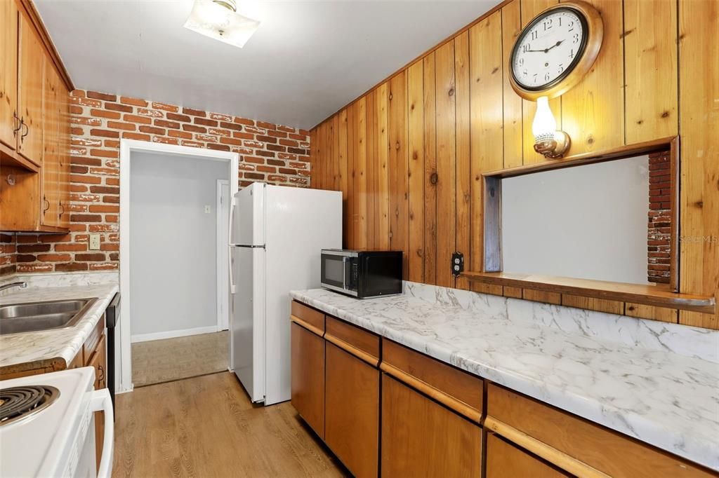 For Rent: $2,500 (3 beds, 1 baths, 1351 Square Feet)