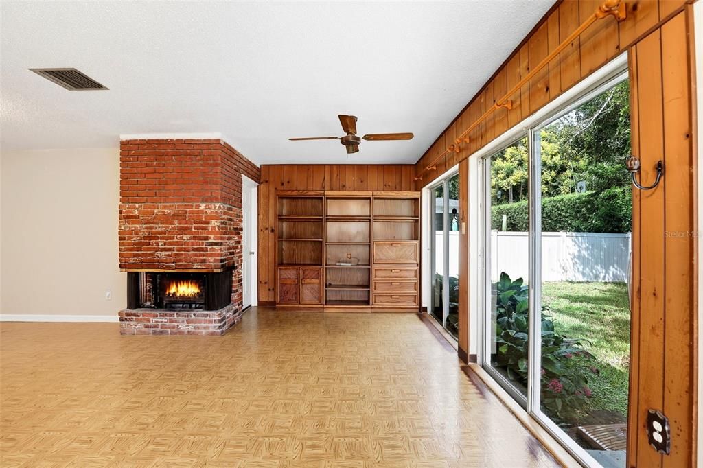 For Rent: $2,500 (3 beds, 1 baths, 1351 Square Feet)