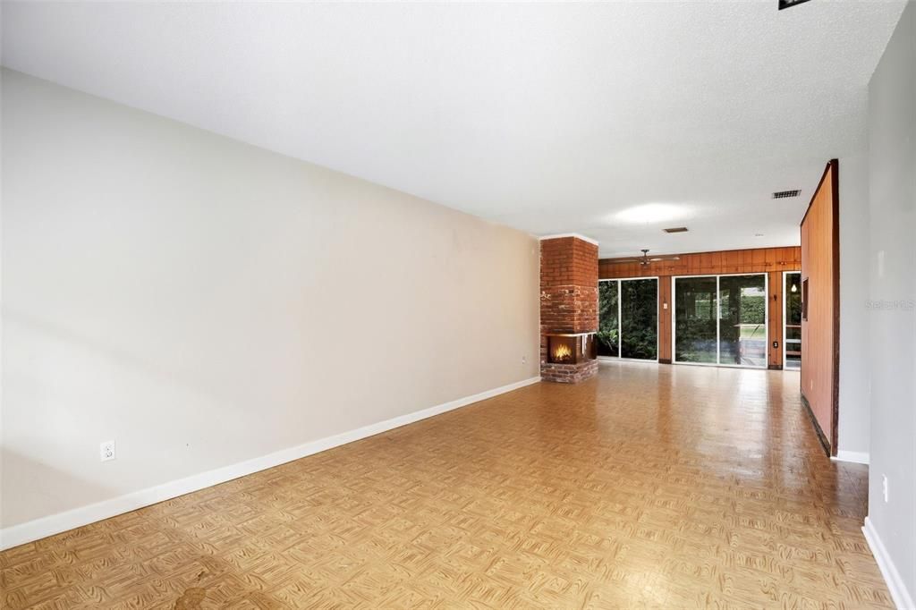 For Rent: $2,500 (3 beds, 1 baths, 1351 Square Feet)