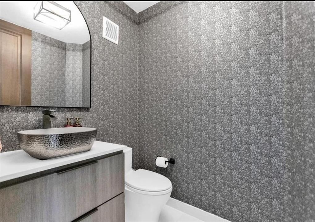 For Sale: $2,595,000 (4 beds, 5 baths, 4028 Square Feet)