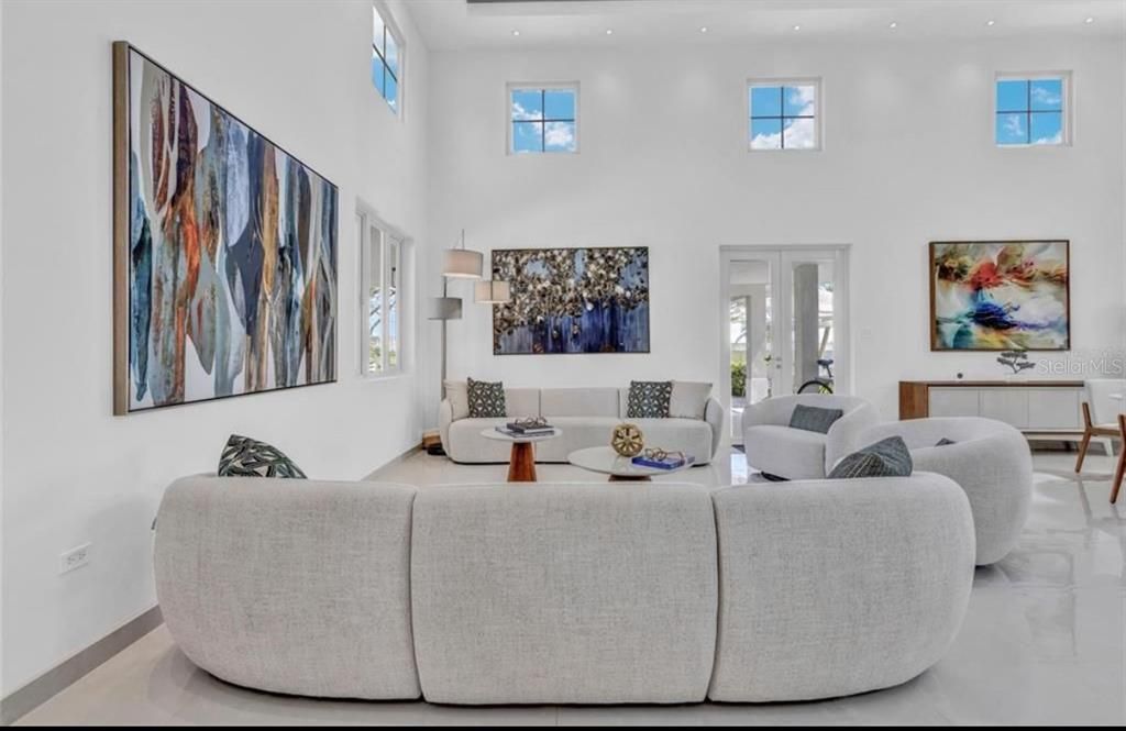 For Sale: $2,595,000 (4 beds, 5 baths, 4028 Square Feet)