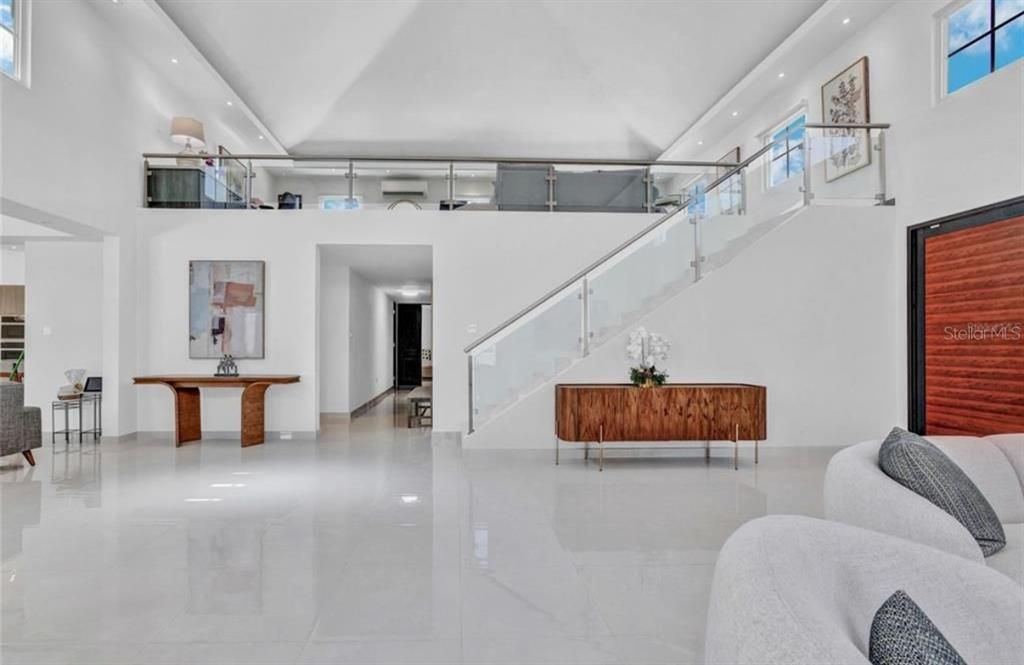 For Sale: $2,595,000 (4 beds, 5 baths, 4028 Square Feet)