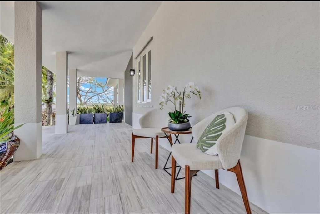 For Sale: $2,595,000 (4 beds, 5 baths, 4028 Square Feet)