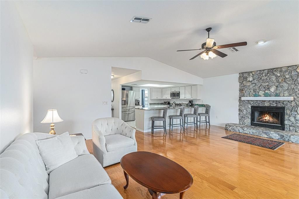 Active With Contract: $615,000 (4 beds, 3 baths, 2114 Square Feet)