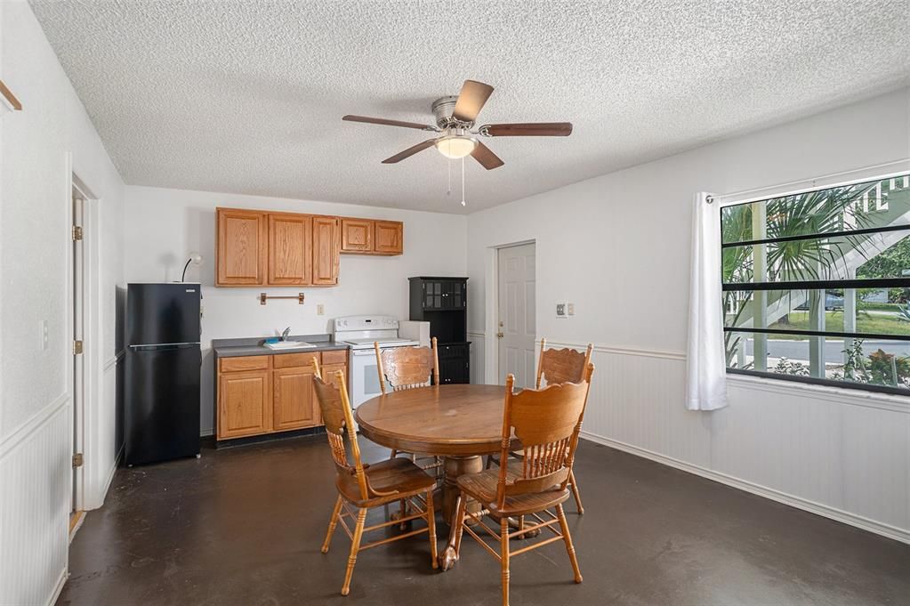 Active With Contract: $615,000 (4 beds, 3 baths, 2114 Square Feet)