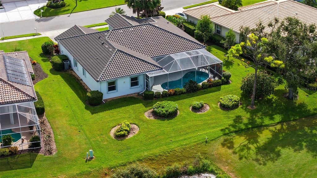 Под контрактом: $729,000 (3 спален, 2 ванн, 2345 Квадратных фут)