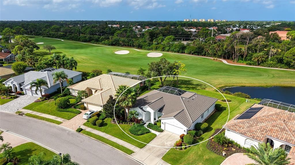 Под контрактом: $729,000 (3 спален, 2 ванн, 2345 Квадратных фут)