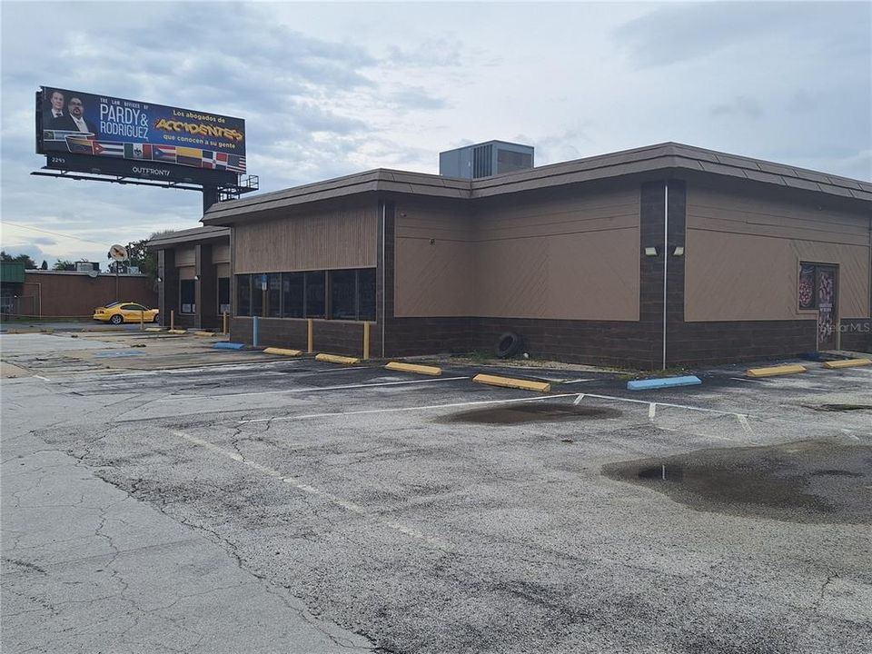 En Venta: $675,000 (0 camas, 0 baños, 3214 Pies cuadrados)