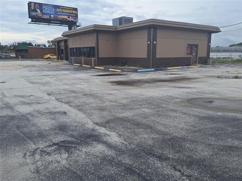 En Venta: $675,000 (0 camas, 0 baños, 3214 Pies cuadrados)